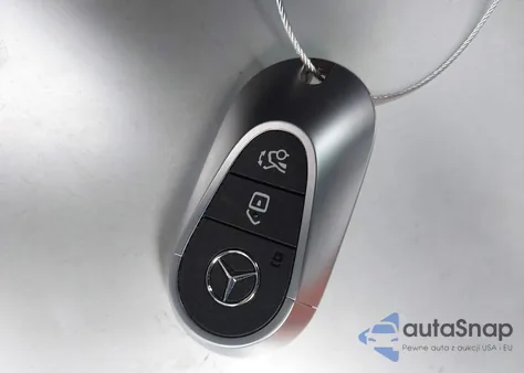 2024 Mercedes-Benz Glc 300 4Matic Suv z USA, uszkodzony, nr VIN W1NKM4HB5RF207268